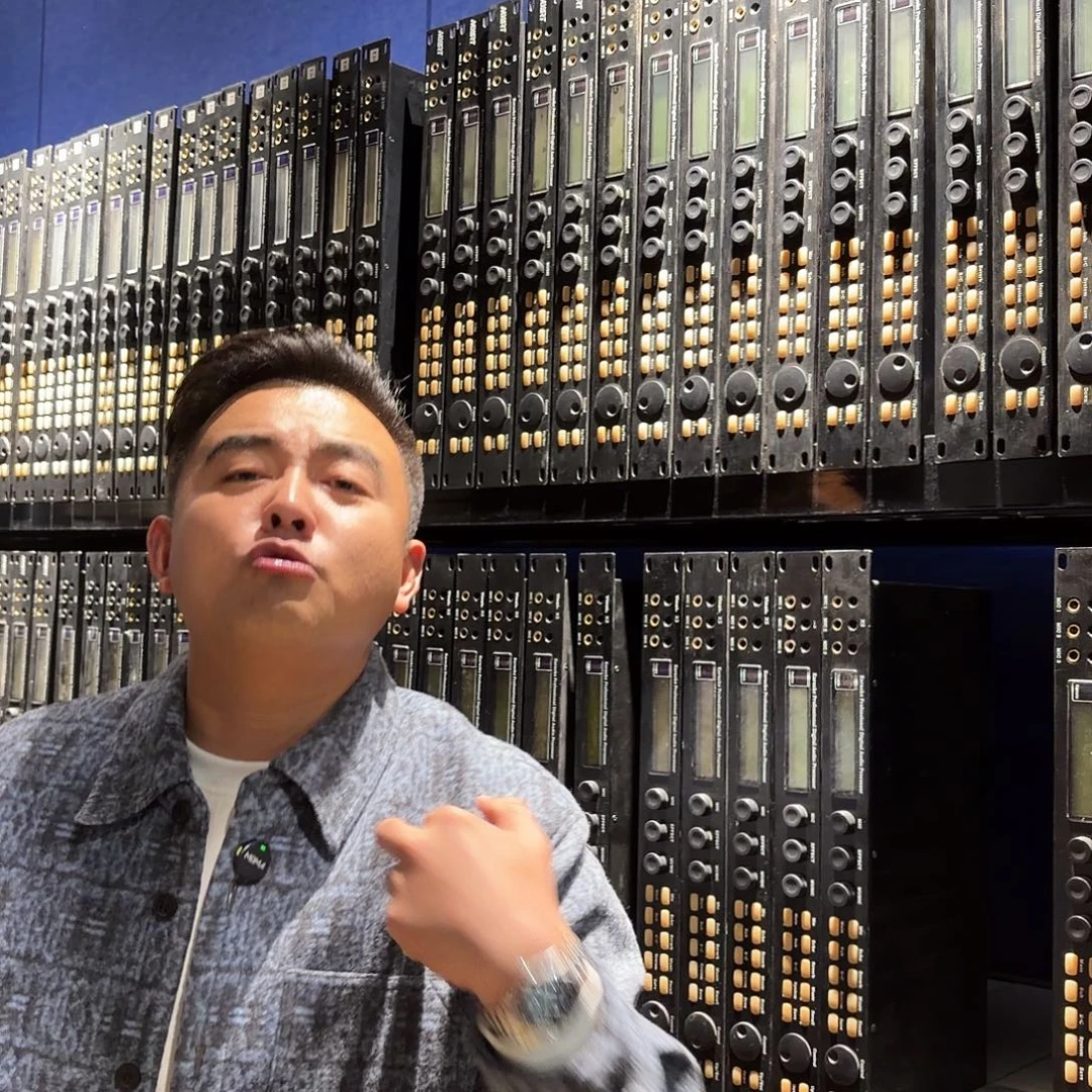 8新5效果器不包邮