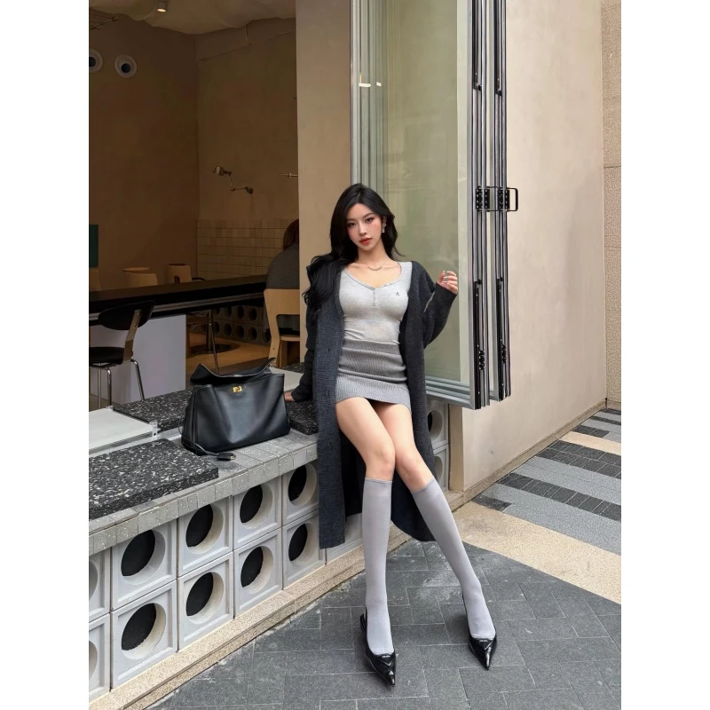 慵懒风时尚套装女秋季2025新款针织外套短款上衣显瘦包臀裙三件套