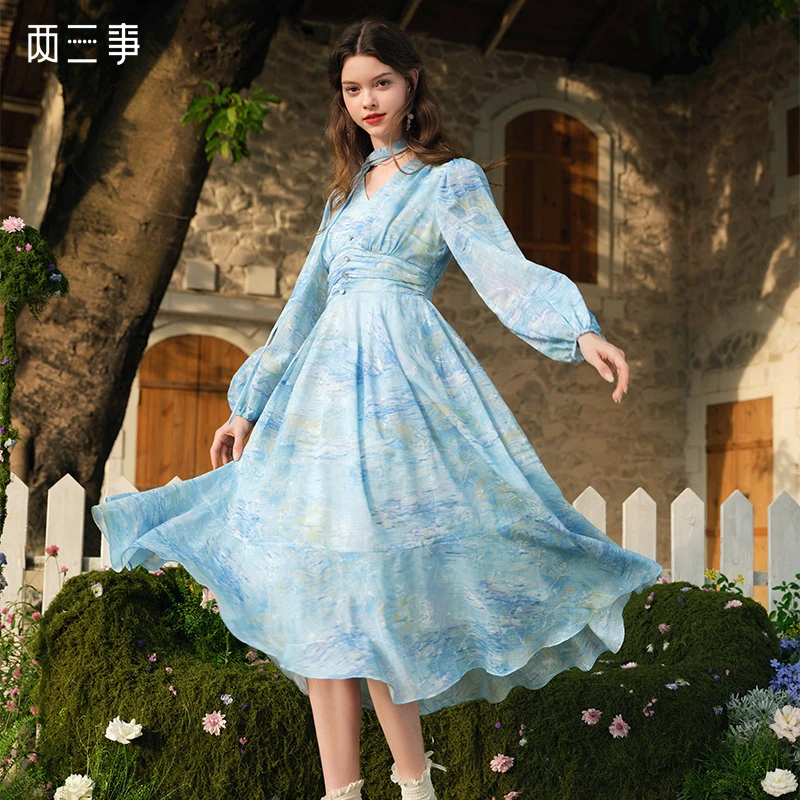 两三事 仙韵花海 印花v领连衣裙S25CLY269
