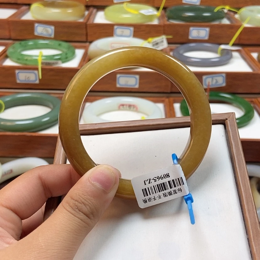 【闪购商品】和田玉手镯未镶嵌