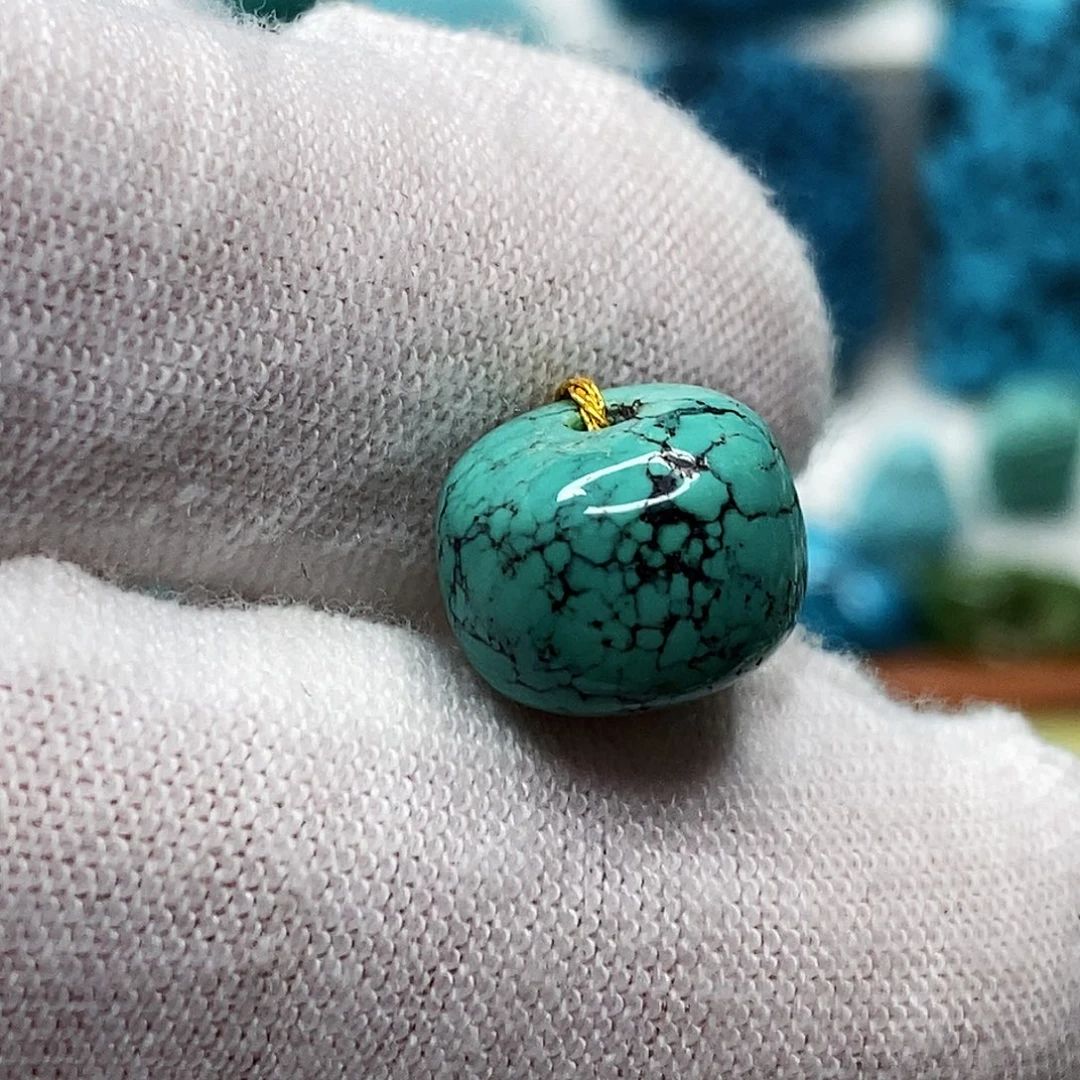 绿松石未镶嵌天然原矿 带武汉地大证书