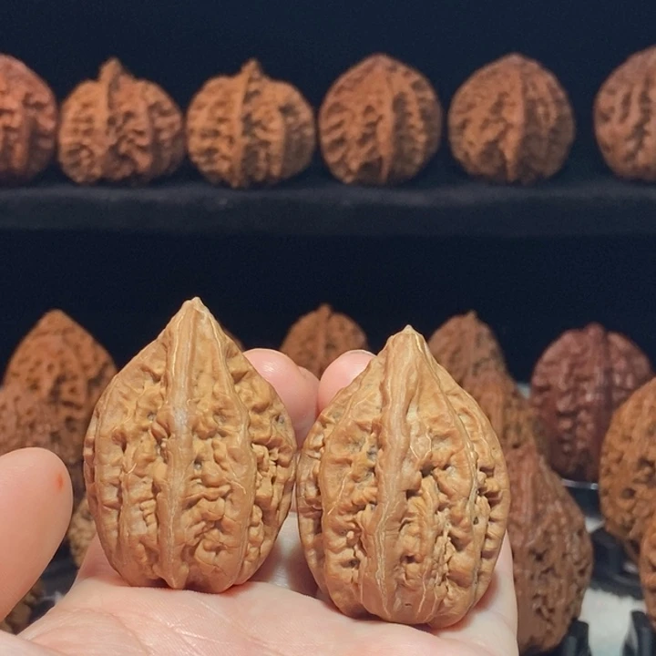 把件文玩核桃2号车