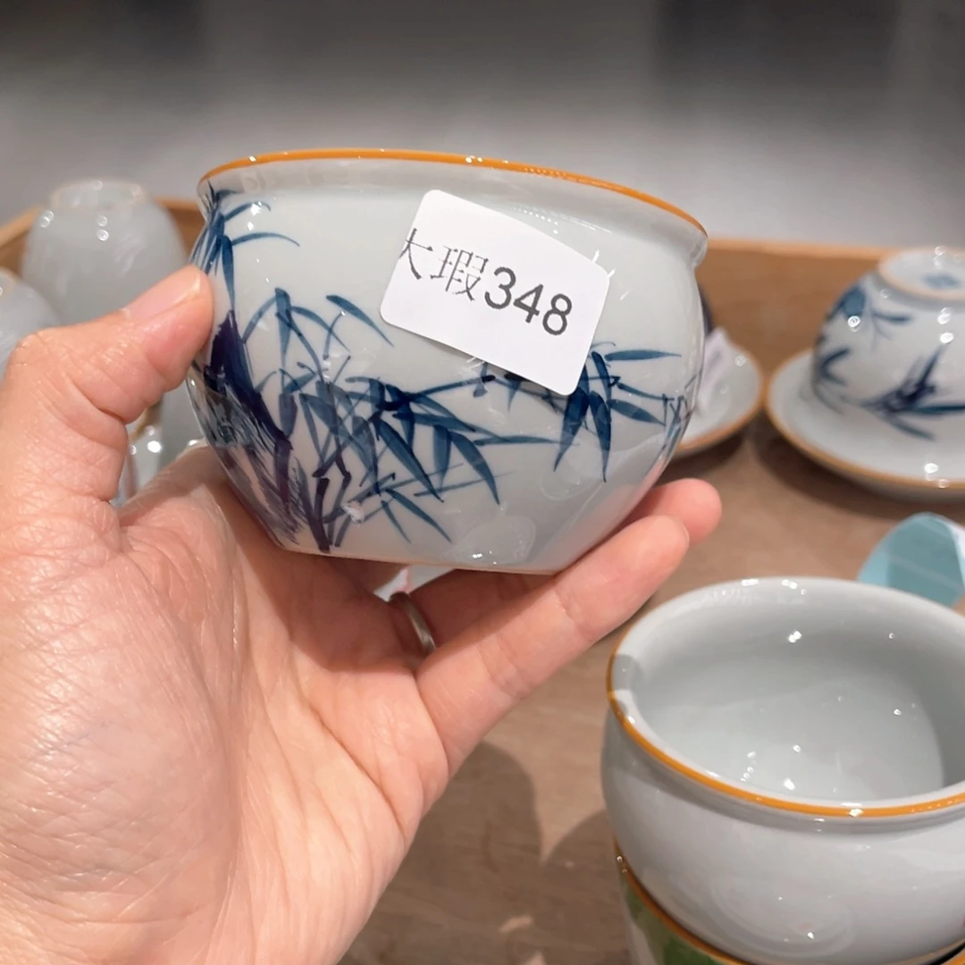 釉下彩纯手绘有瑕