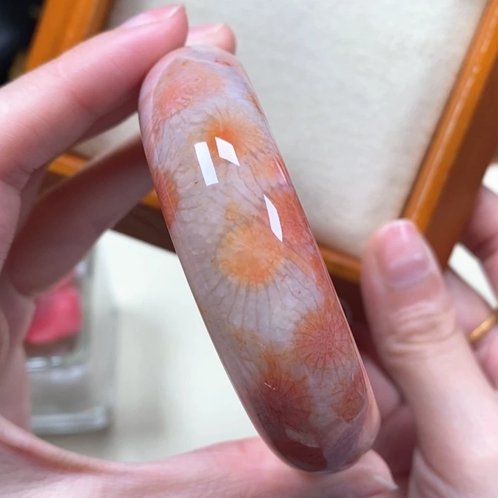 硅化珊瑚（珊瑚玉）手镯未镶嵌55.5