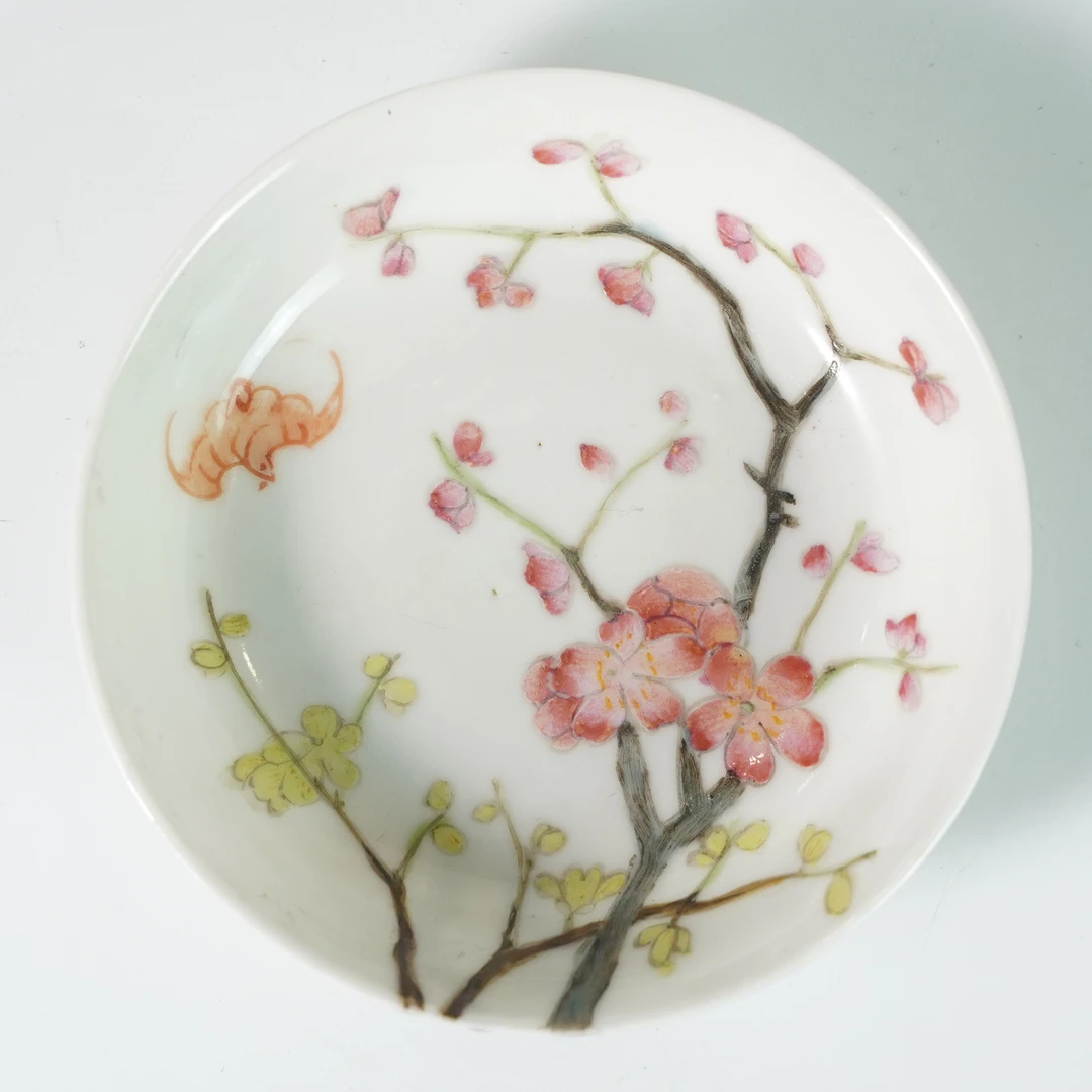 LABC251018014【十竹斋】晚清民国粉彩过枝寒梅赏盘