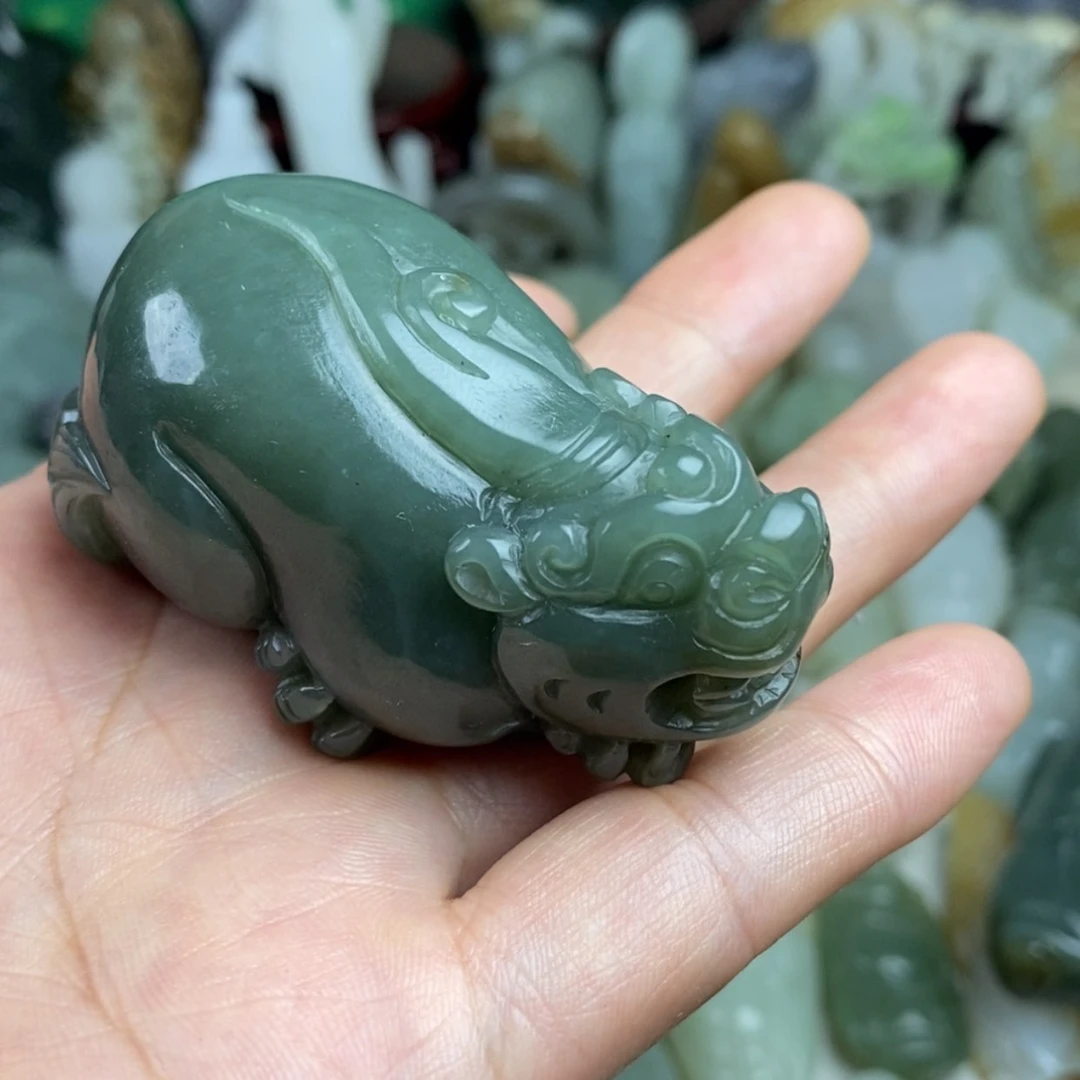 【闪购商品】和田玉未镶嵌挂件中*