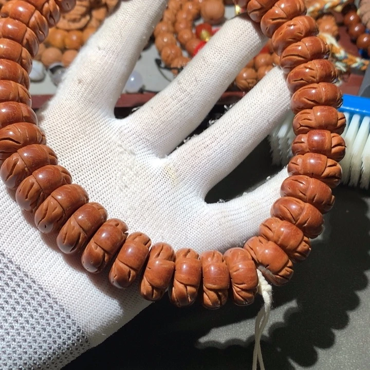 白玉菩提吊坠“*”白玉菩提