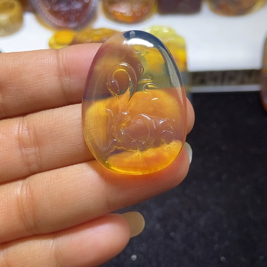 琥珀颈饰未镶嵌缅甸天然琥珀吊坠