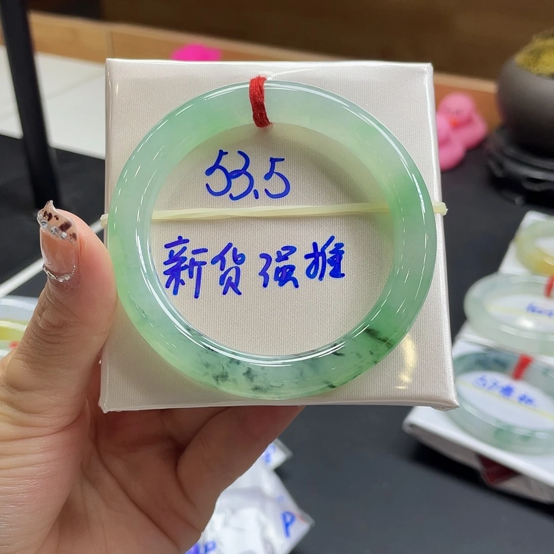 翡翠未镶嵌手镯48 号