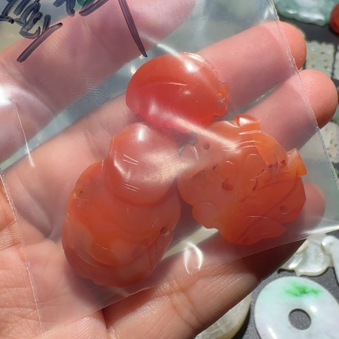 壹***庄未镶嵌颈饰玛瑙/玉髓