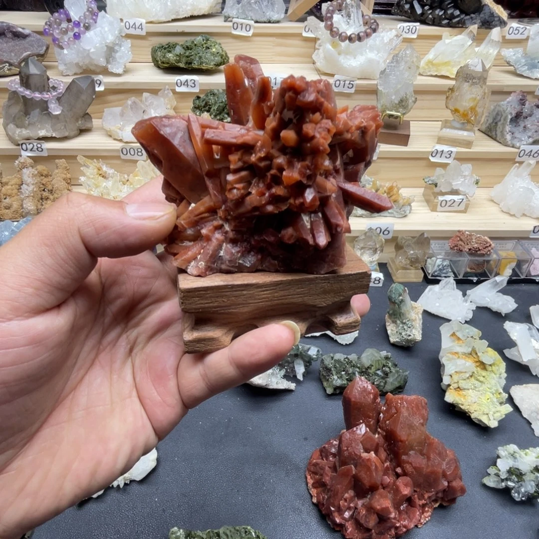 金***艺石材天然红兔毛水晶