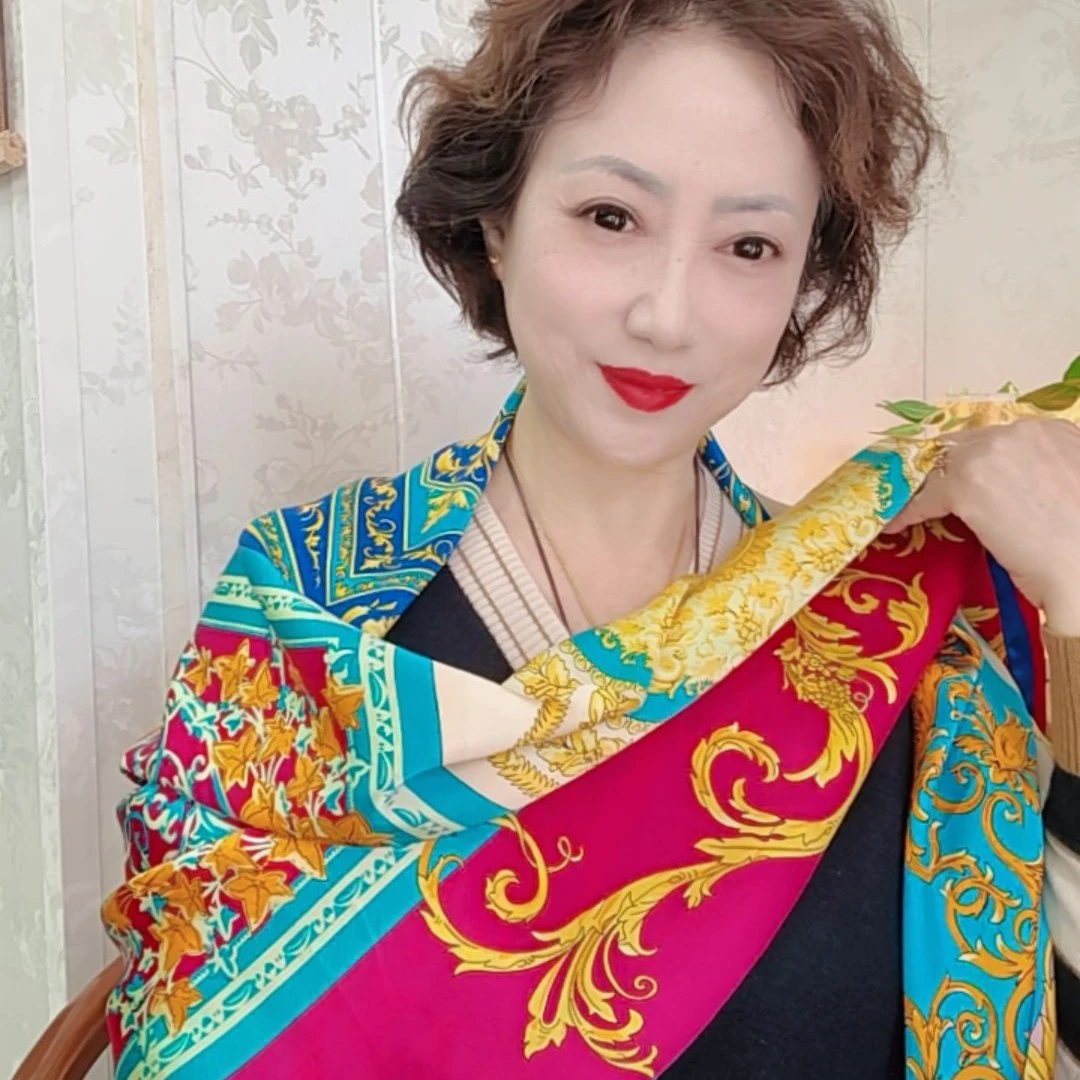 HONGERHUAKAI/红儿花开100%桑蚕丝手工边大方巾 高端披肩140*140