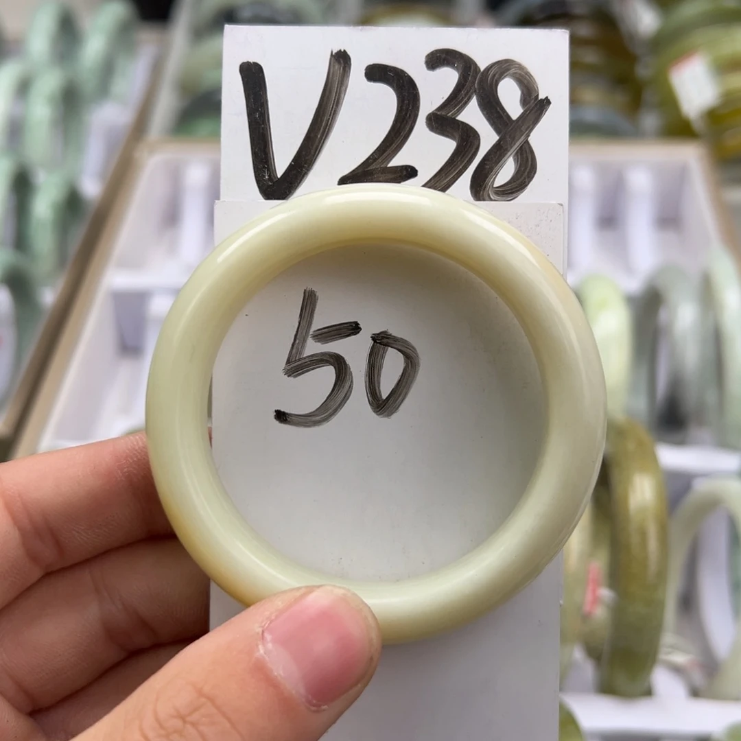 岫玉手镯未镶嵌天然岫玉微瑕