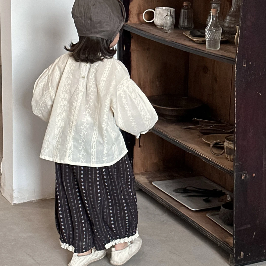 25065木子佧森系童装女童衬衫长袖刺绣花边提花娃娃衫春款