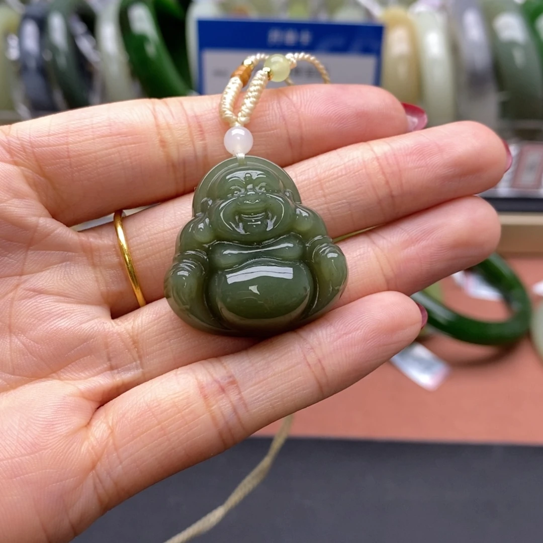 怪***姐和田玉未镶嵌吊坠(不含链)