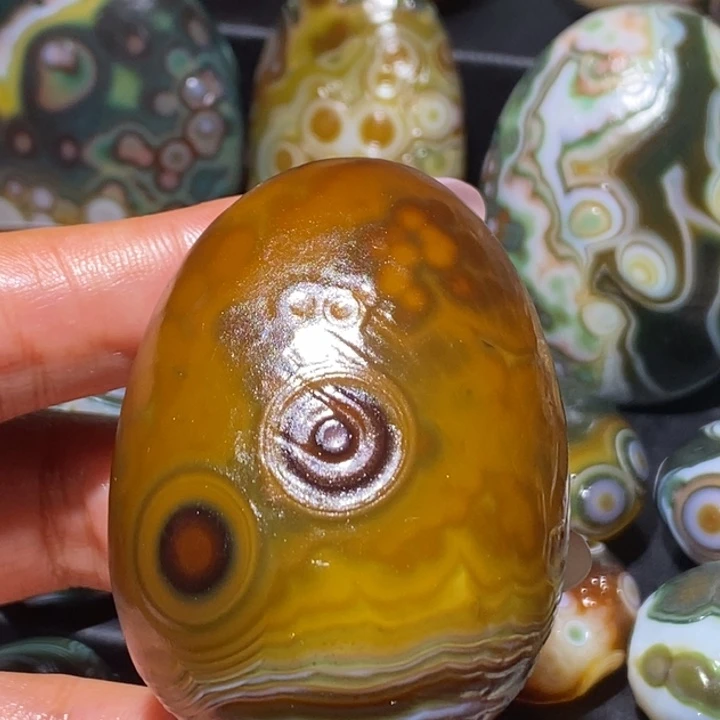 玛瑙/玉髓未镶嵌珠宝奇石50