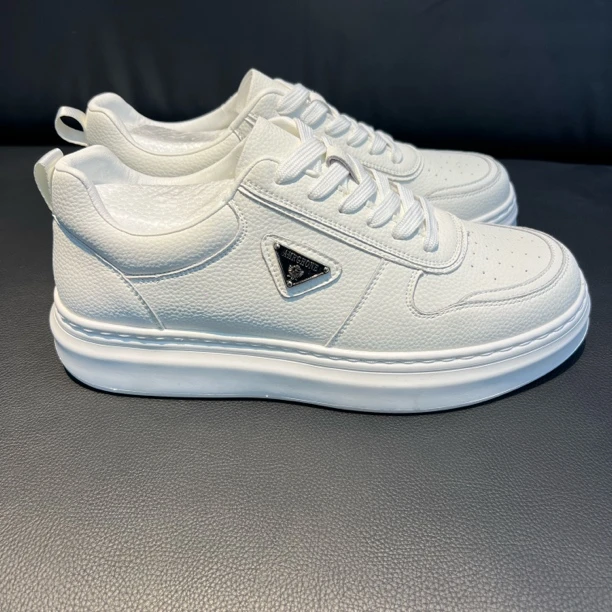 男士百搭时尚小白鞋休闲板鞋白色四季春秋夏季潮鞋潮流韩版