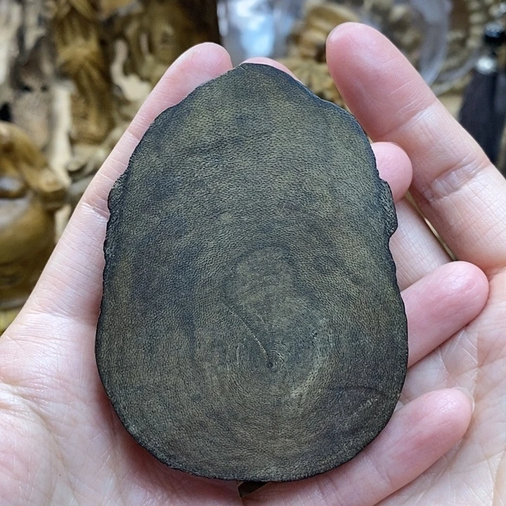 沉香手把件柬埔寨老料茶盘26.3克