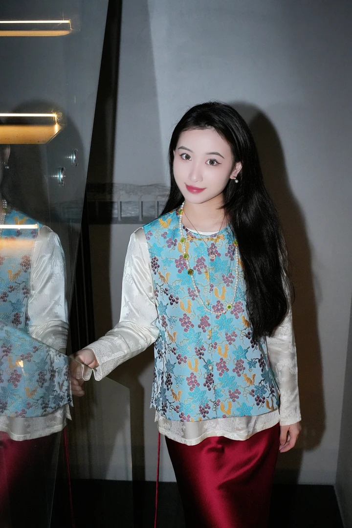蓝大【学斯】新中式圆领马甲7477