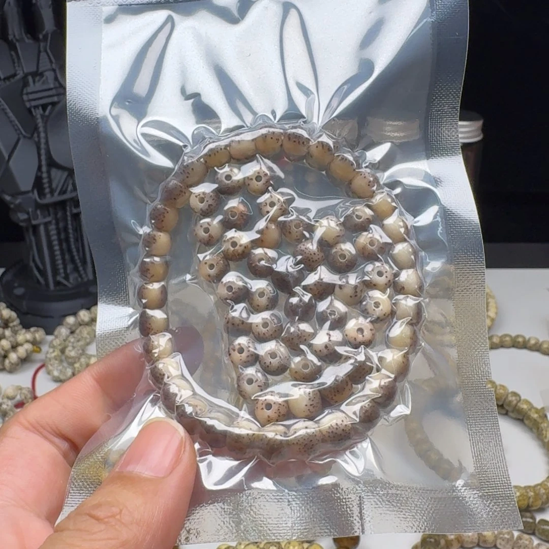 星月菩提手串7x6糯冰河豚单圈