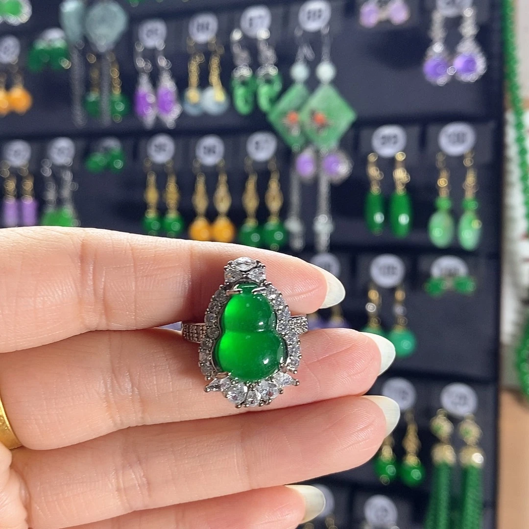 翡翠银S925镶嵌耳饰戒指看