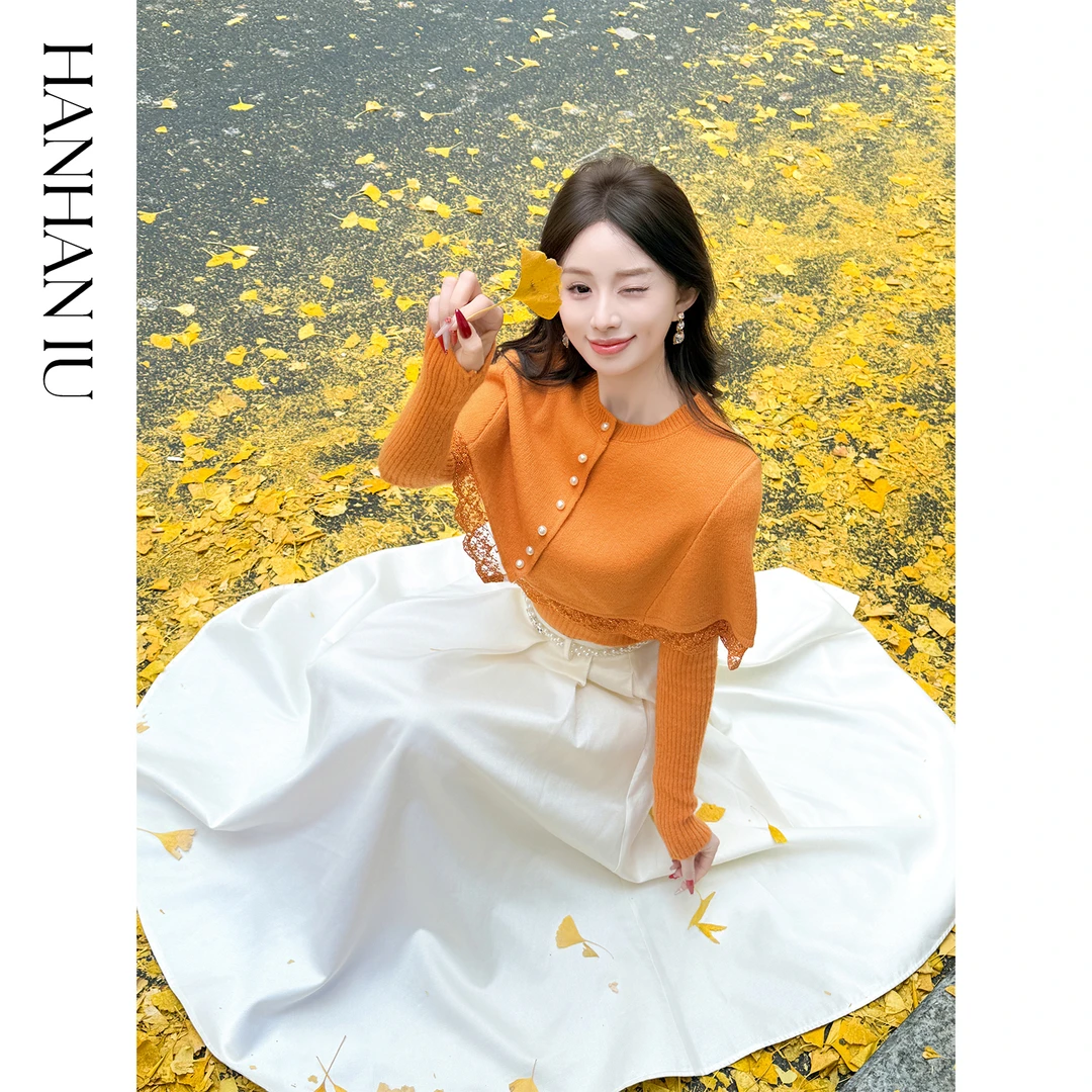 韩韩IU【千金舞会】时尚休闲精致蕾丝花边圆领毛衫&斗篷式披肩套装