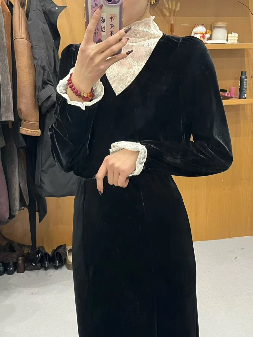 法式性感蕾丝拼接花边立领长袖女新款黑色冷淡独特小众上衣