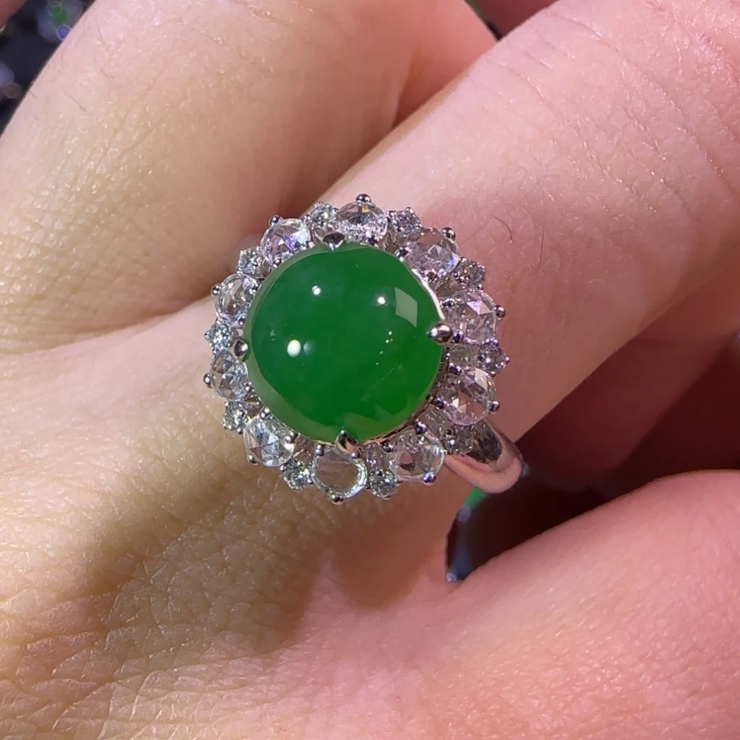 晴****翡翠18K金镶嵌吊坠(不含链)