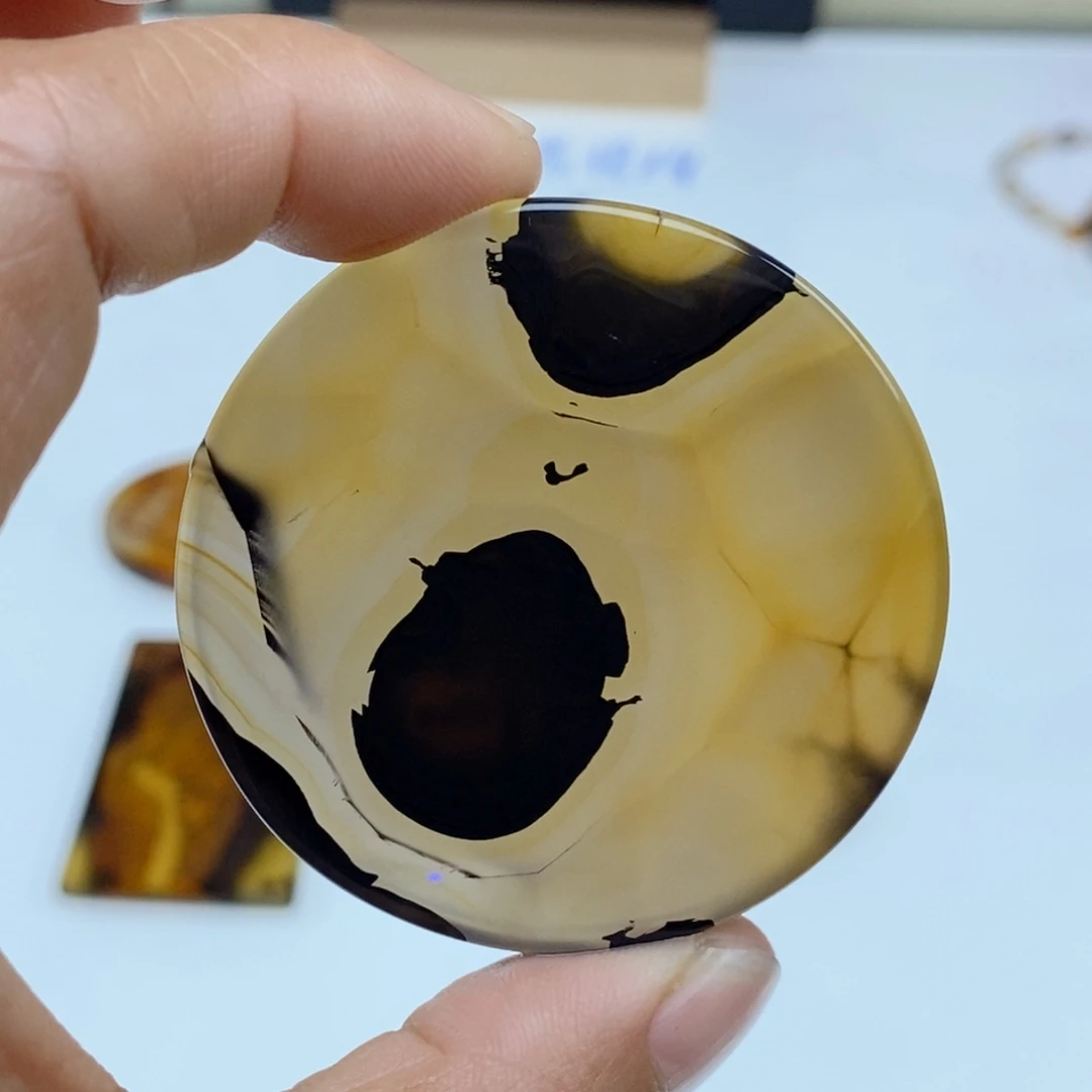 玛瑙/玉髓未镶嵌珠宝半成品