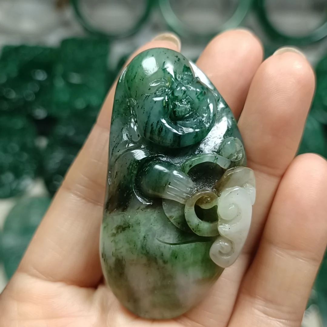 独山玉未镶嵌佛公