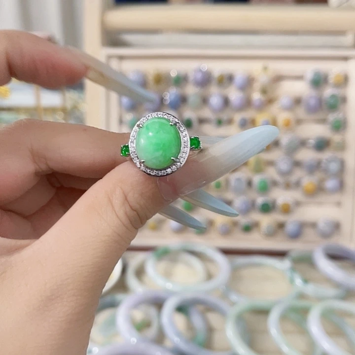 颈饰未镶嵌翡翠天然翡翠A货