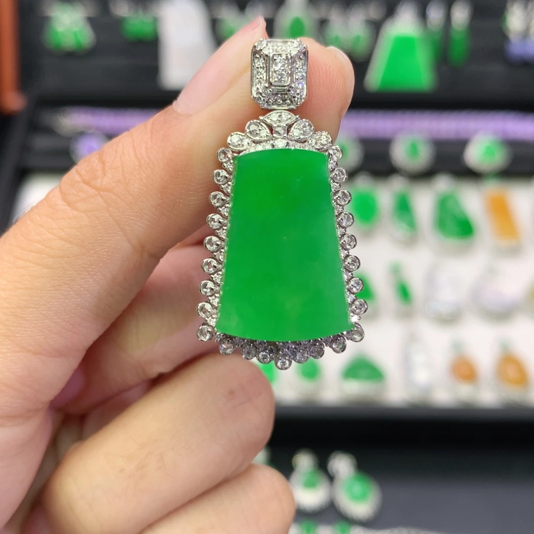 翡翠18K金镶嵌吊坠(不含链)