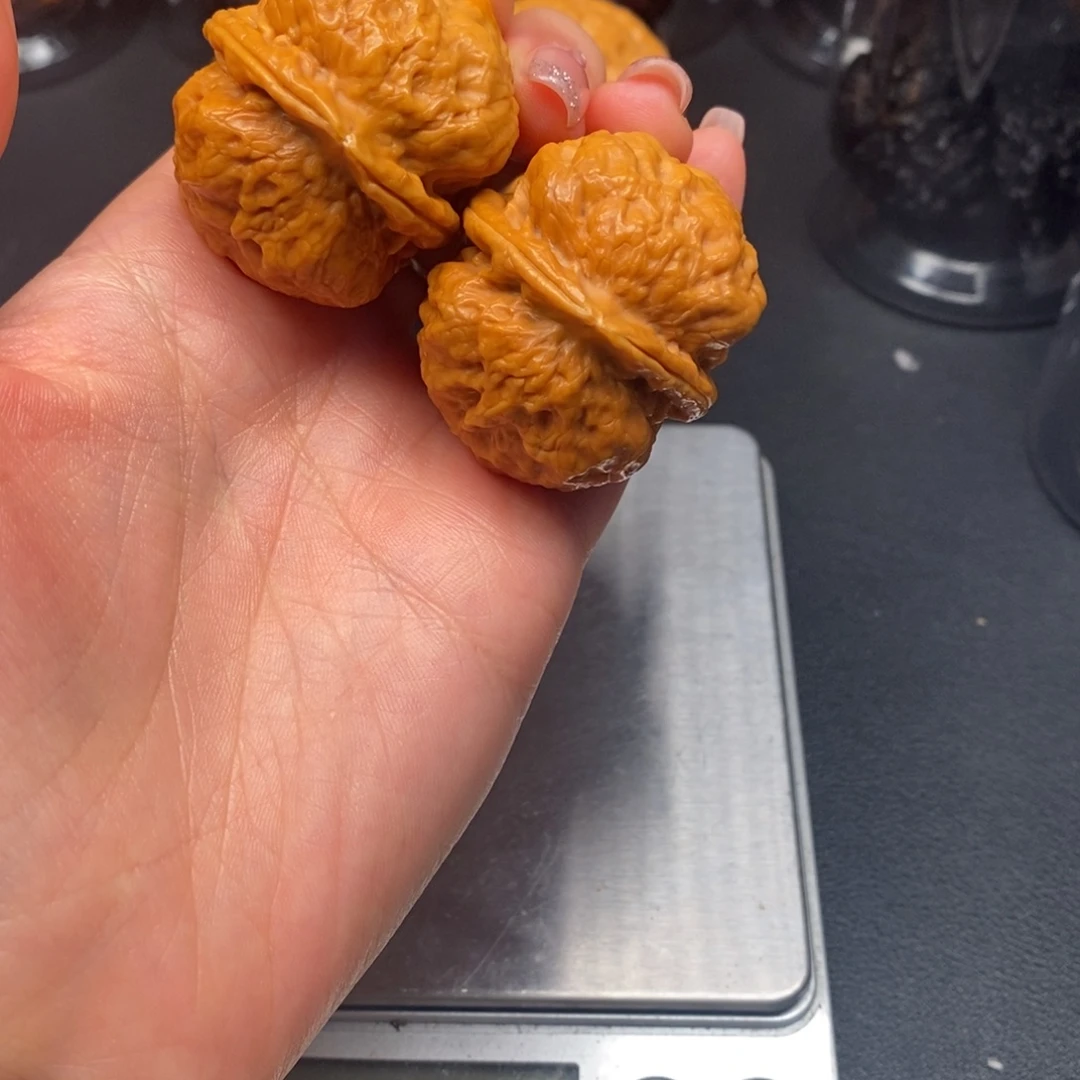 文玩核桃吊坠方天元宝