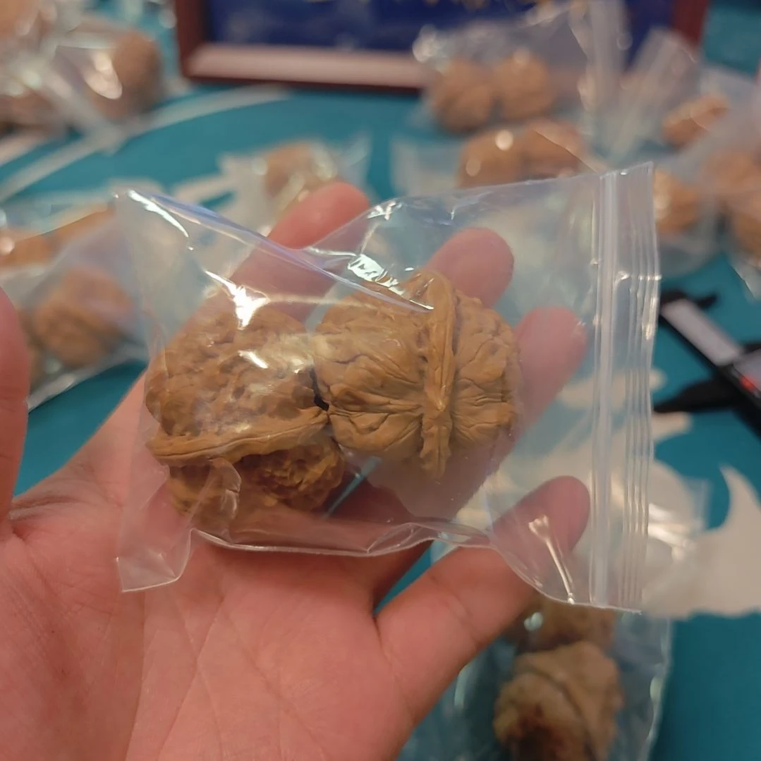 竹*然蛤蟆头文玩核桃四零