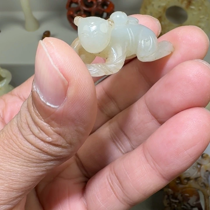 和田玉（糖玉）未镶嵌挂件