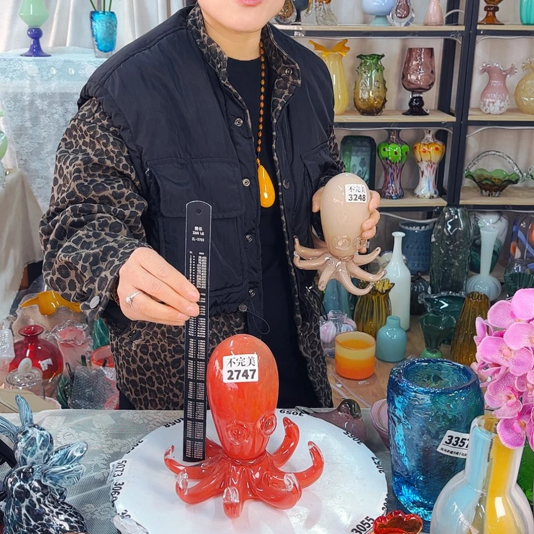 2747 家悦琉璃工艺品不完美