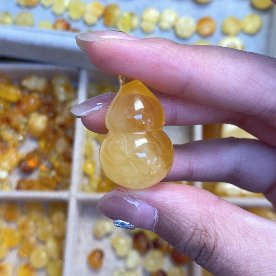 蜜蜡颈饰未镶嵌葫芦