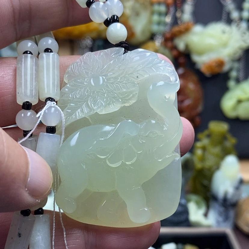 【闪购商品】蛇纹石玉吊坠未镶嵌