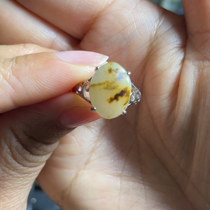 未镶嵌戒指和田玉?****转