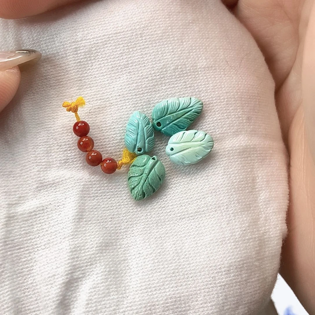 南红玛瑙未镶嵌珠宝奇石