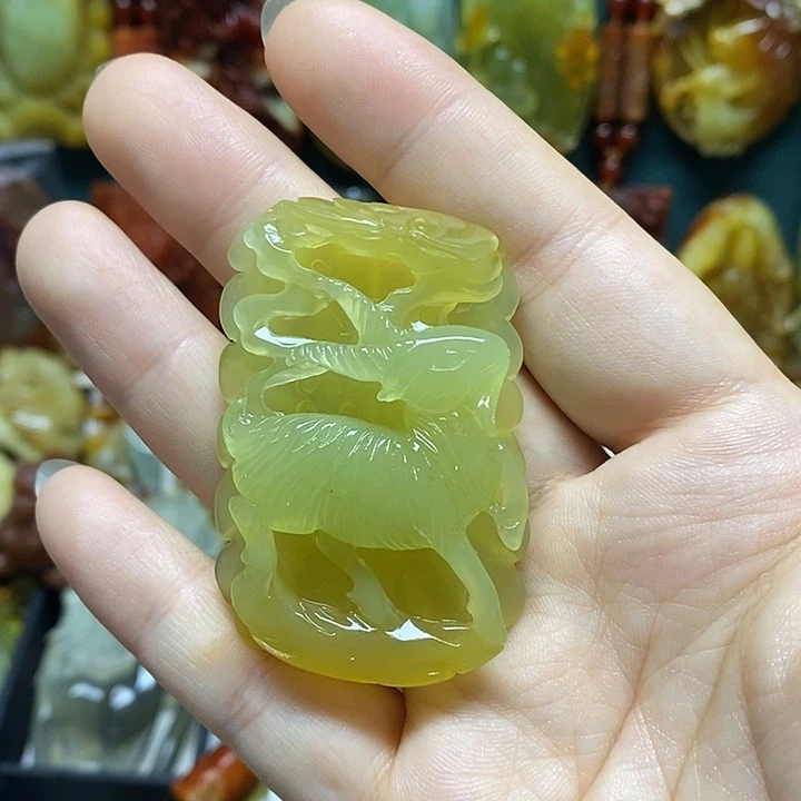 未镶嵌岫玉吊坠(赠链)