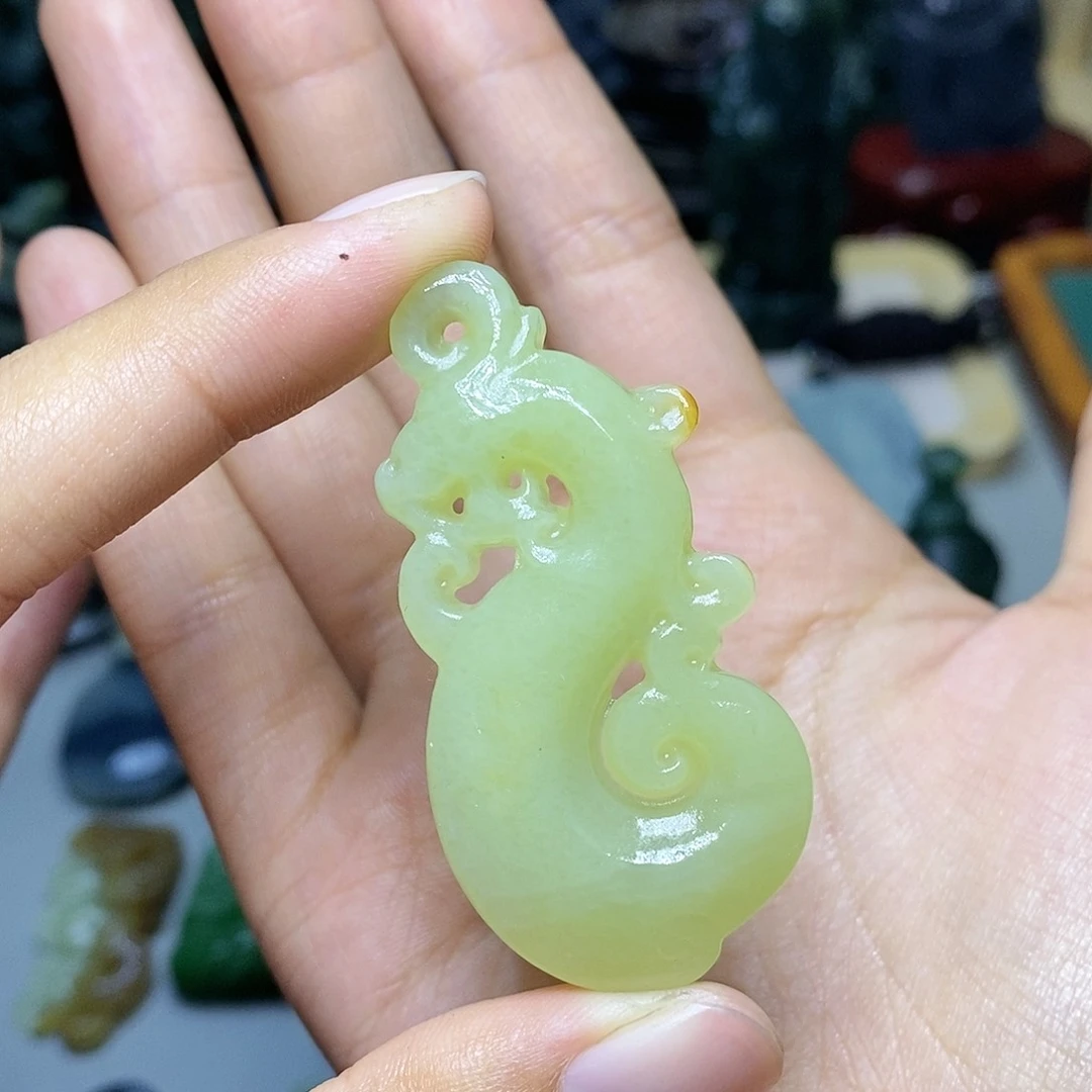 和田玉和田玉未镶嵌明**饰