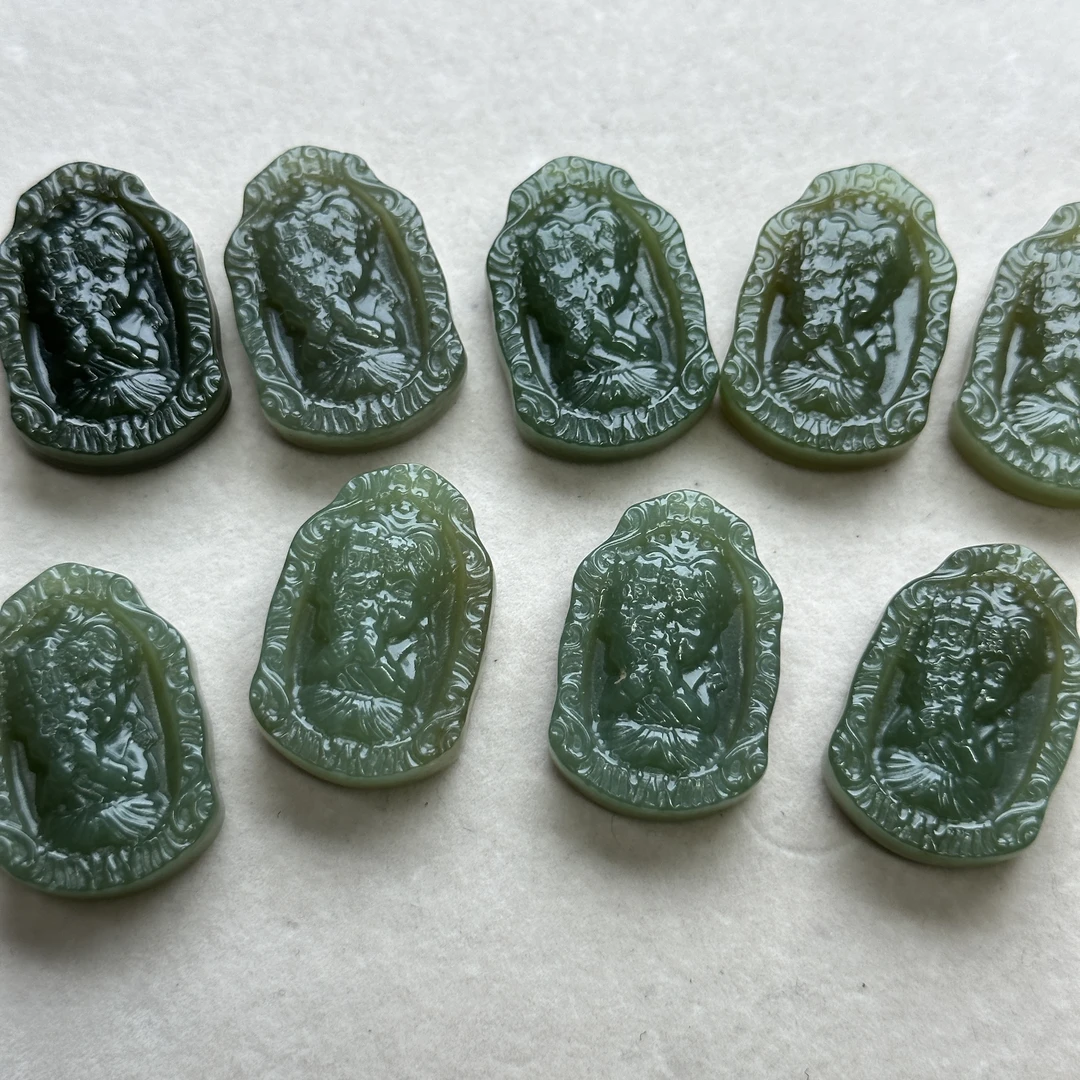 【F68】和田玉扎基拉姆牌多样性发其一