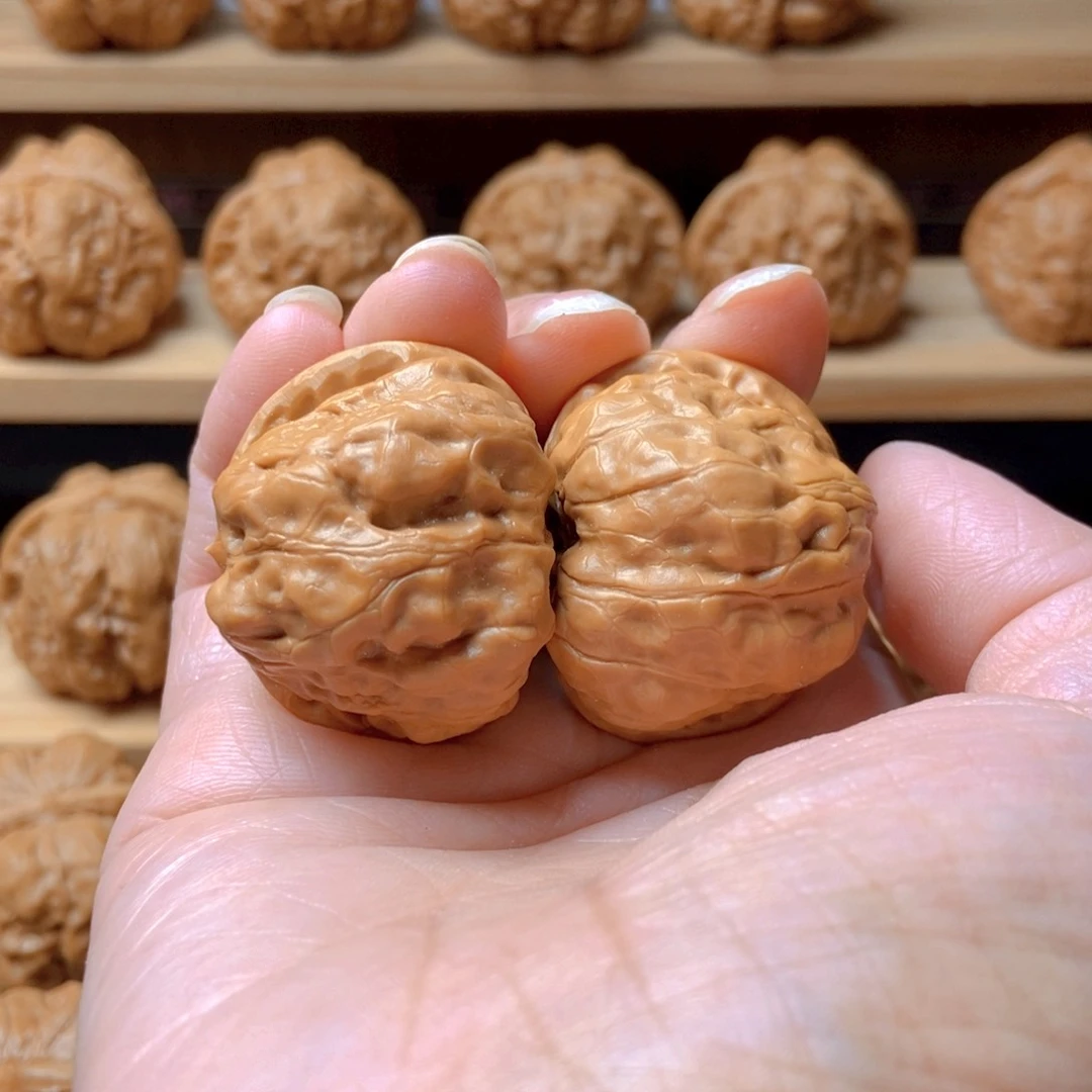 文玩核桃吊坠蛤蟆头