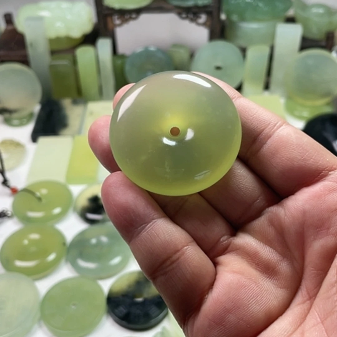 【闪购商品】未镶嵌岫玉挂件流****蚁