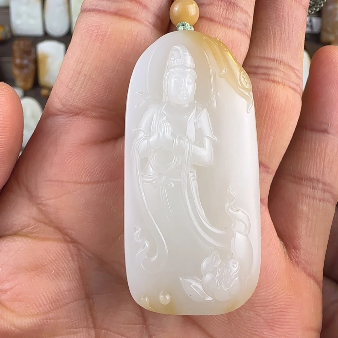 和田玉（糖玉）未镶嵌颈饰