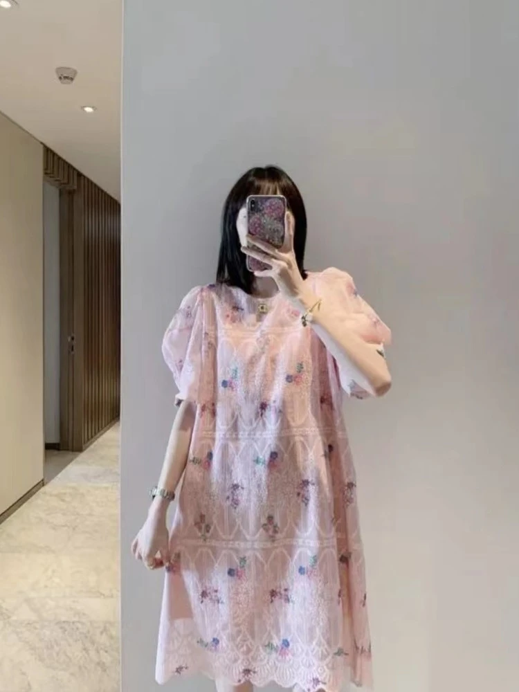 韩系粉蓝花朵镂空刺绣钩花设计短袖圆领连衣裙#z225