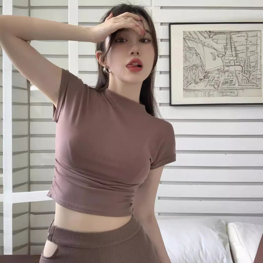 辣妹半高领短袖T恤女夏季设计感修身性感修身内搭上衣打底衫
