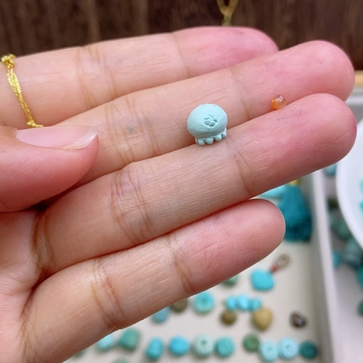 未镶嵌南红玛瑙珠宝奇石