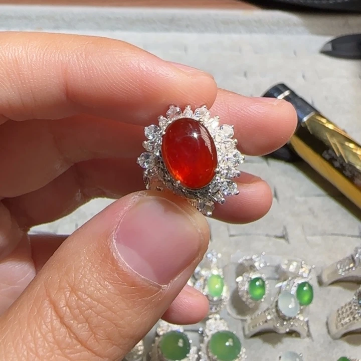 定制翡翠未镶嵌翡翠